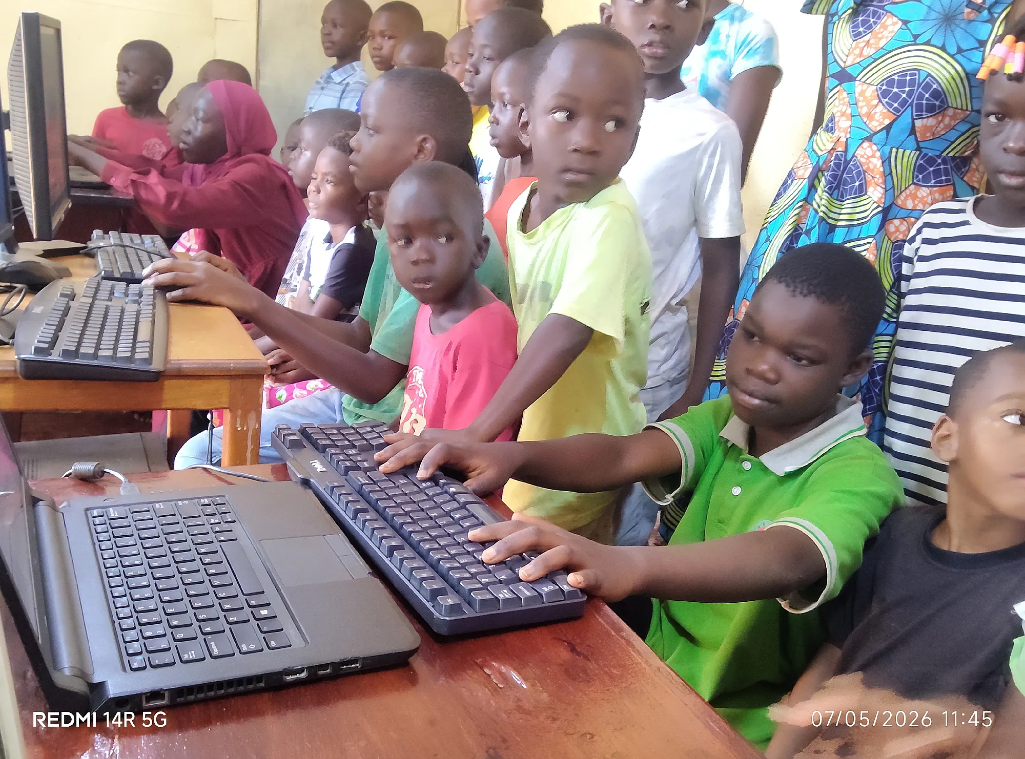 Help Vulnerable Children Learn Computer Skills